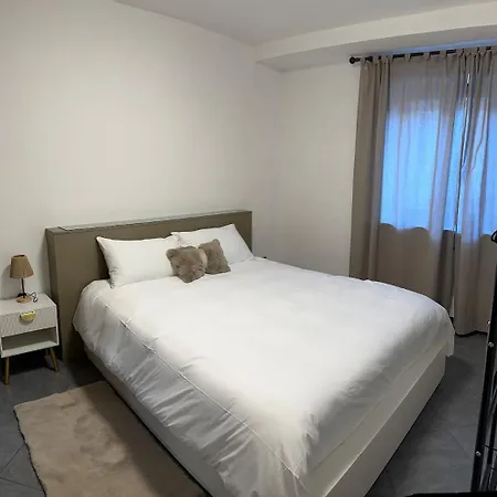 La Casita Di Sopra , Spacious 2 Bedroom Apartment, Con Self Check-in